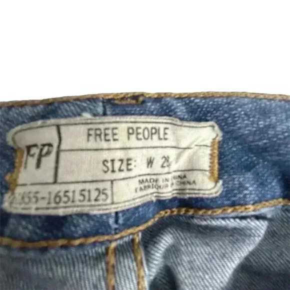 Free People Women's Blue Denim Straight Jeans Size 28 Medium Wash - Picture 8 of 9